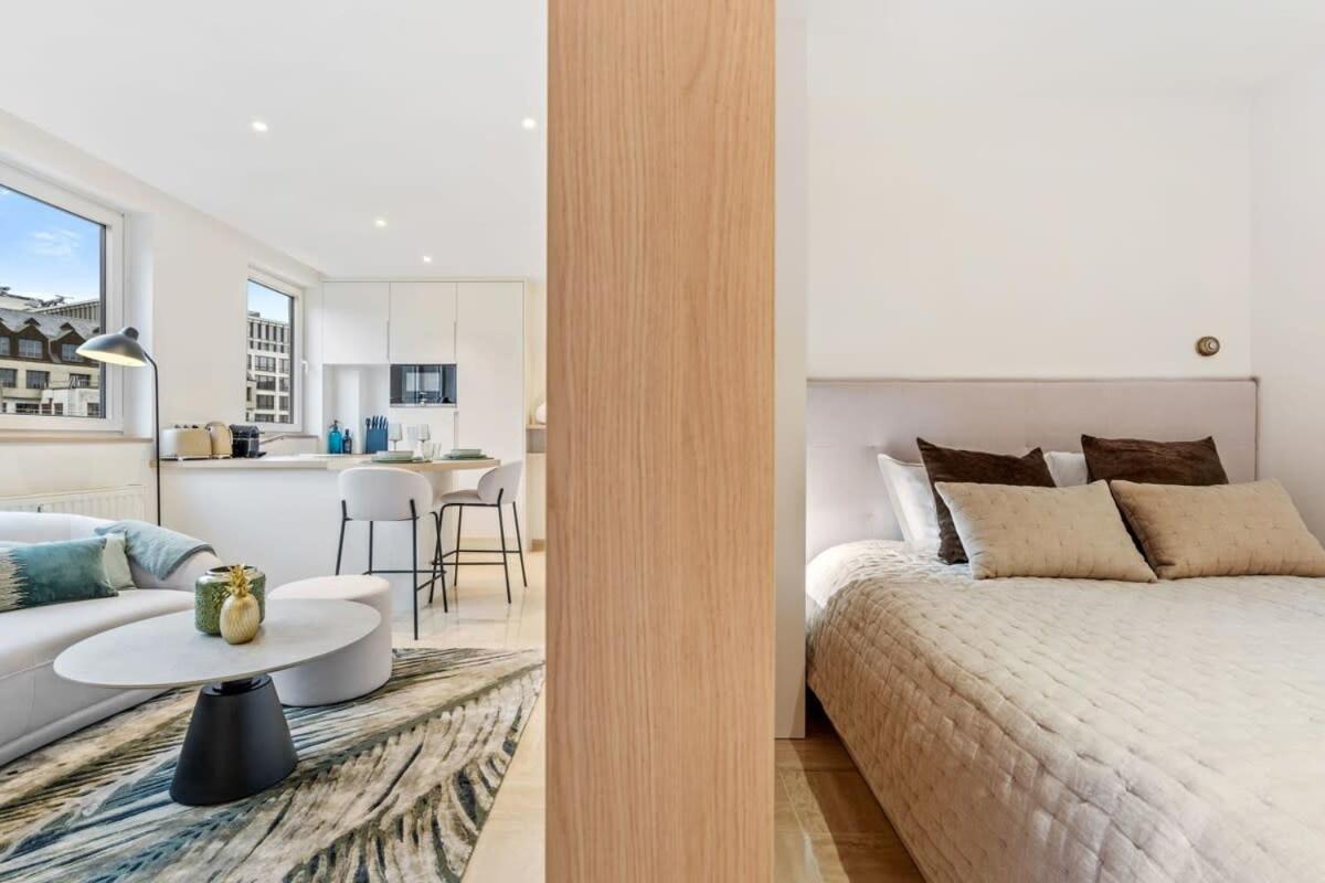 Modern Studio With King Bed, Walk To Attractions Люксембург Екстериор снимка